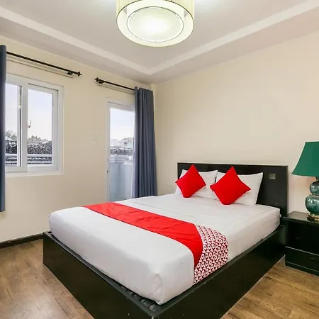 Oyo 438 Small Bay Hotel